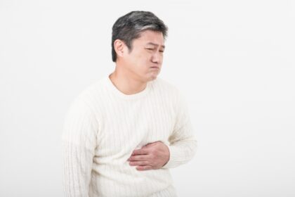 胃もたれ・膨満感